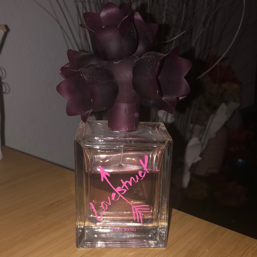 2/3 ‘Lovestruck’ Vera Wang